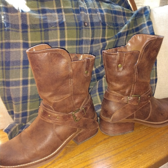 White Mountain Shoes - BOGO 🇺🇸 White Mountain boots